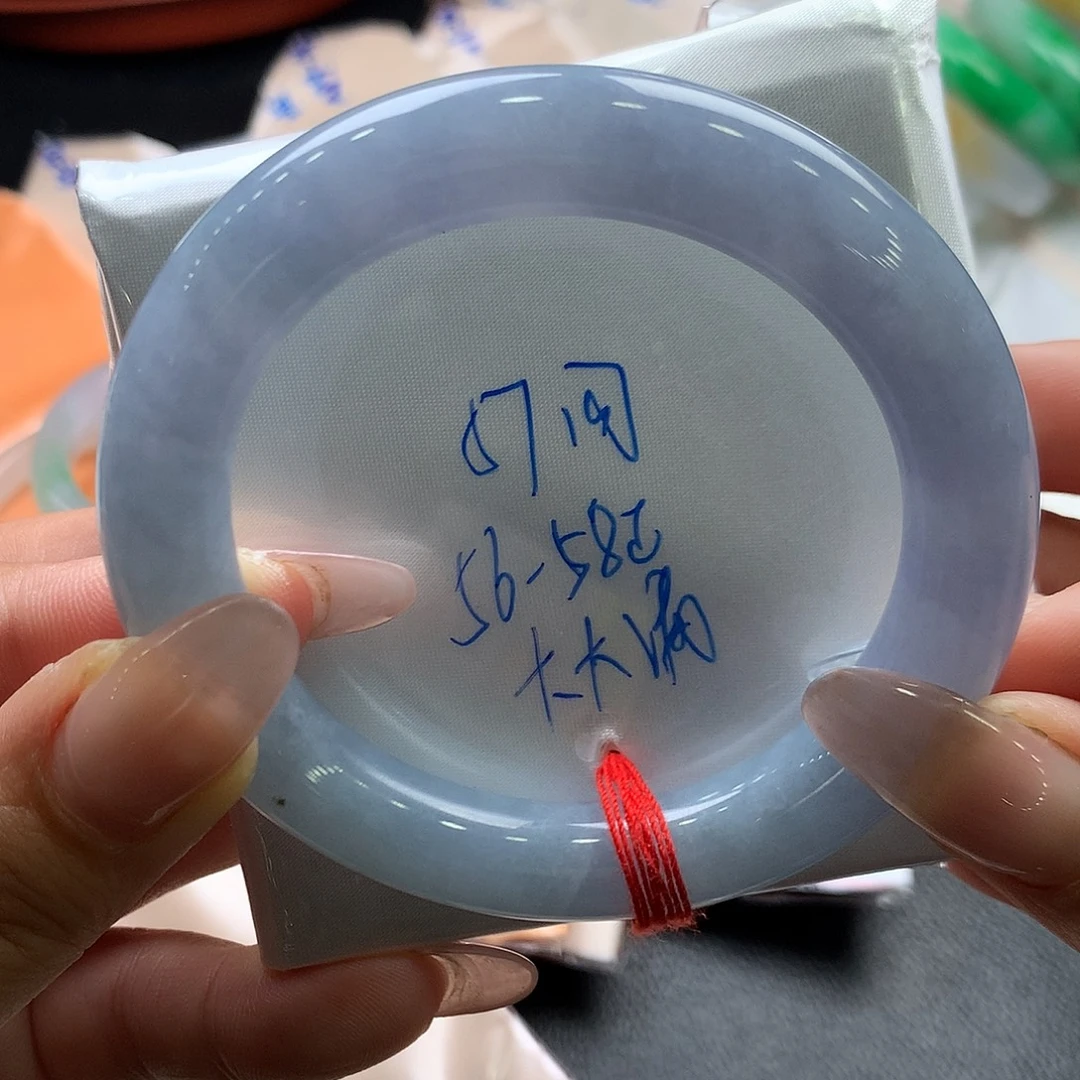 翡翠未镶嵌手镯57圆大漏