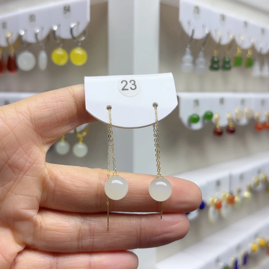 18K金镶嵌和田玉耳饰