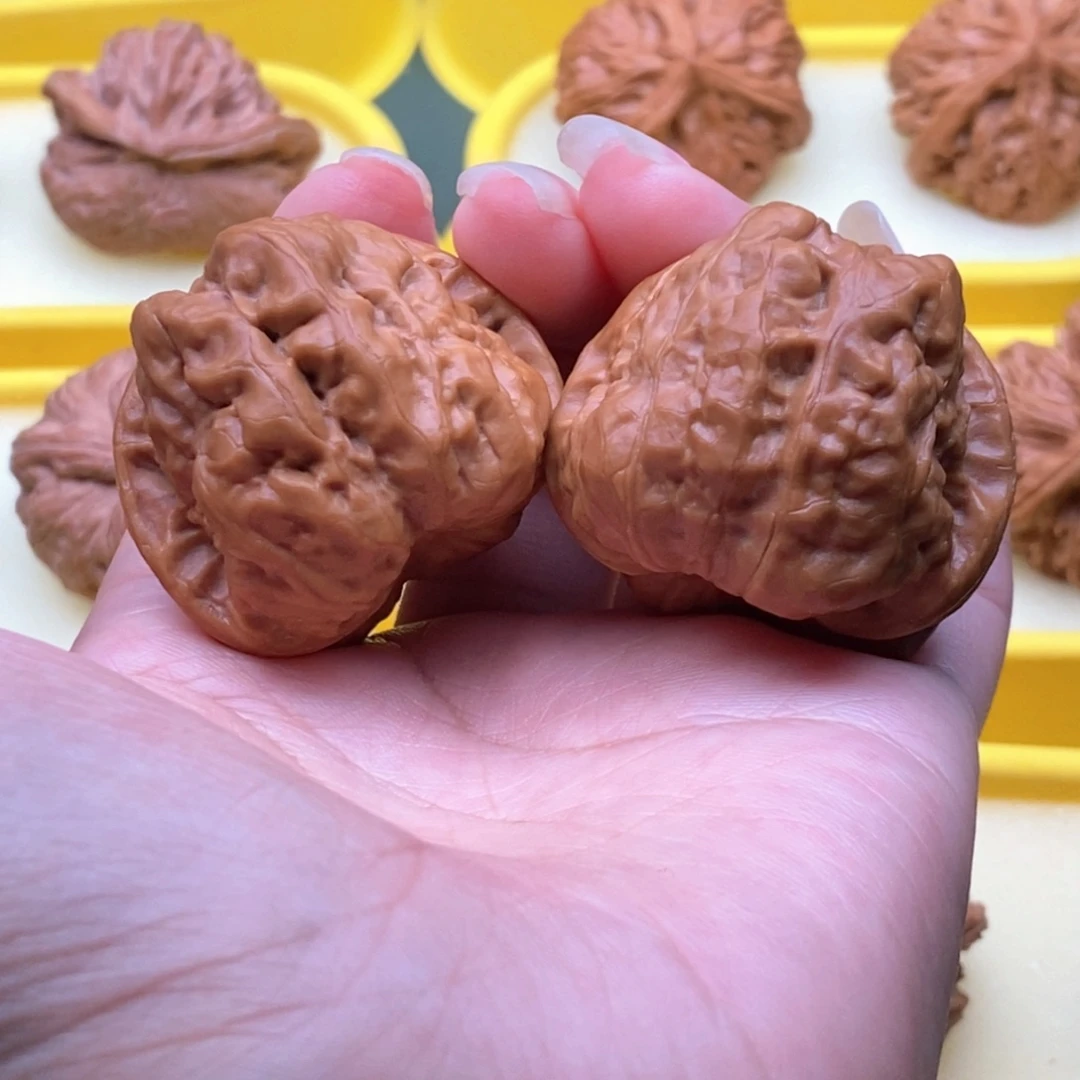 文玩核桃把件蛤蟆头38