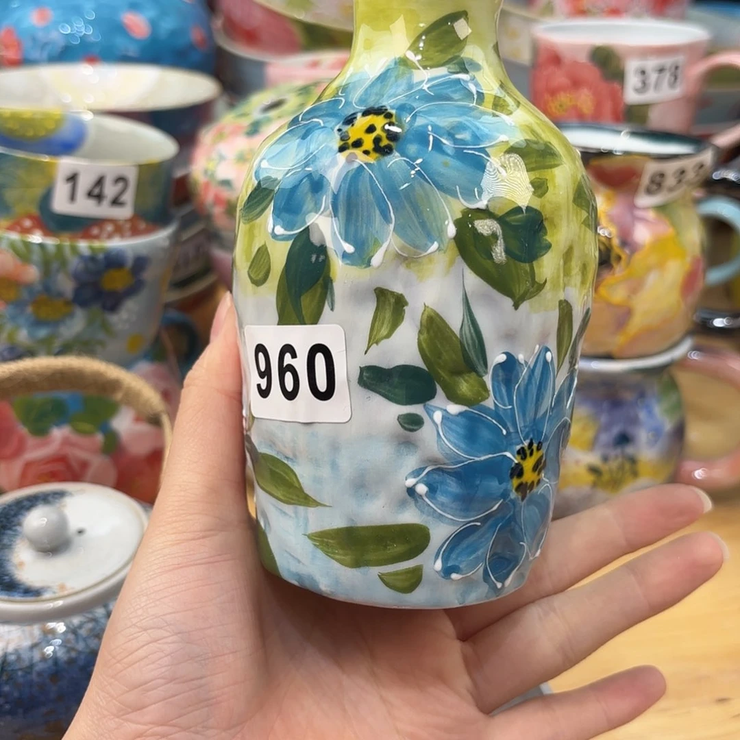 瓷片兔兔盖茨。兔兔