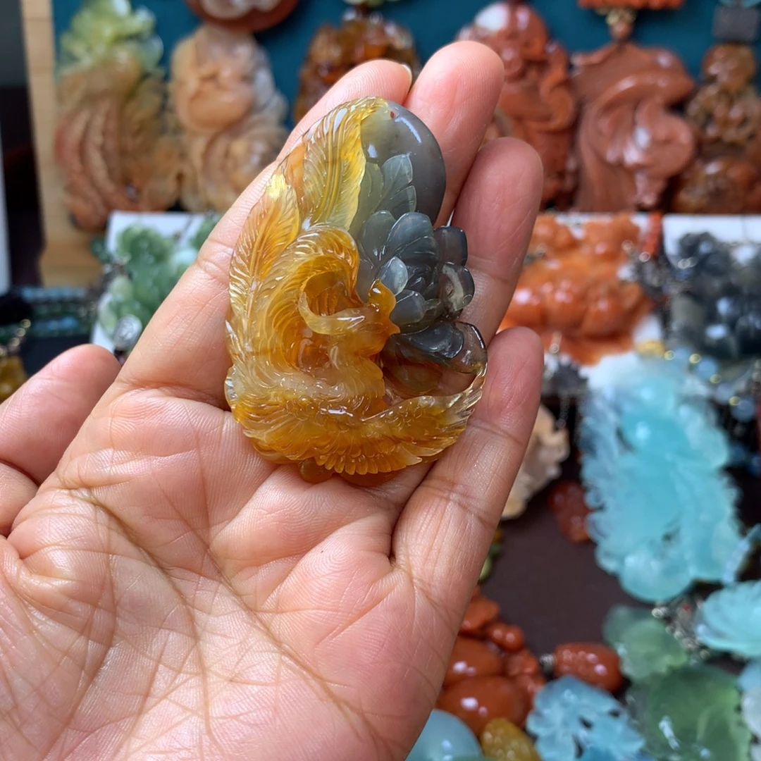 蛇纹石玉未镶嵌挂坠