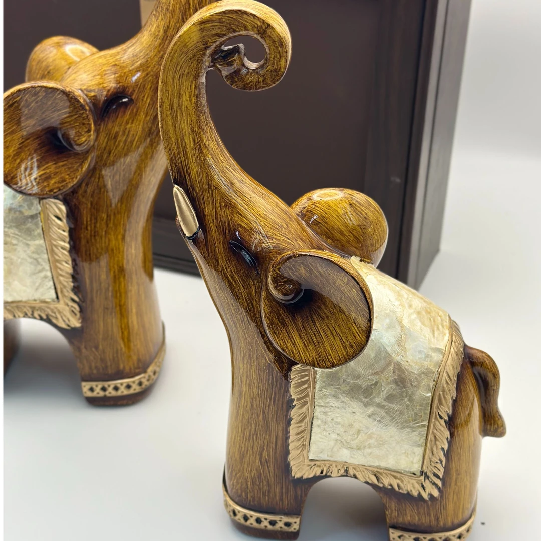 30cm潮玩电视机摆件