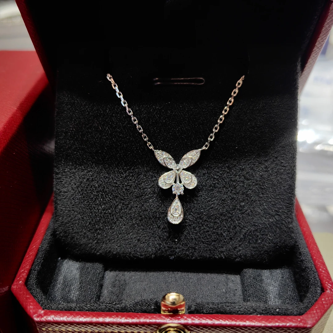 莫桑石【新品】铂金Pt950graff蝴蝶满钻镶嵌莫桑石项链