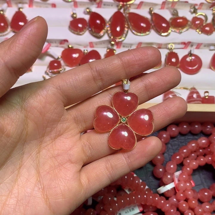 菱锰矿（红纹石）18K金镶嵌颈饰