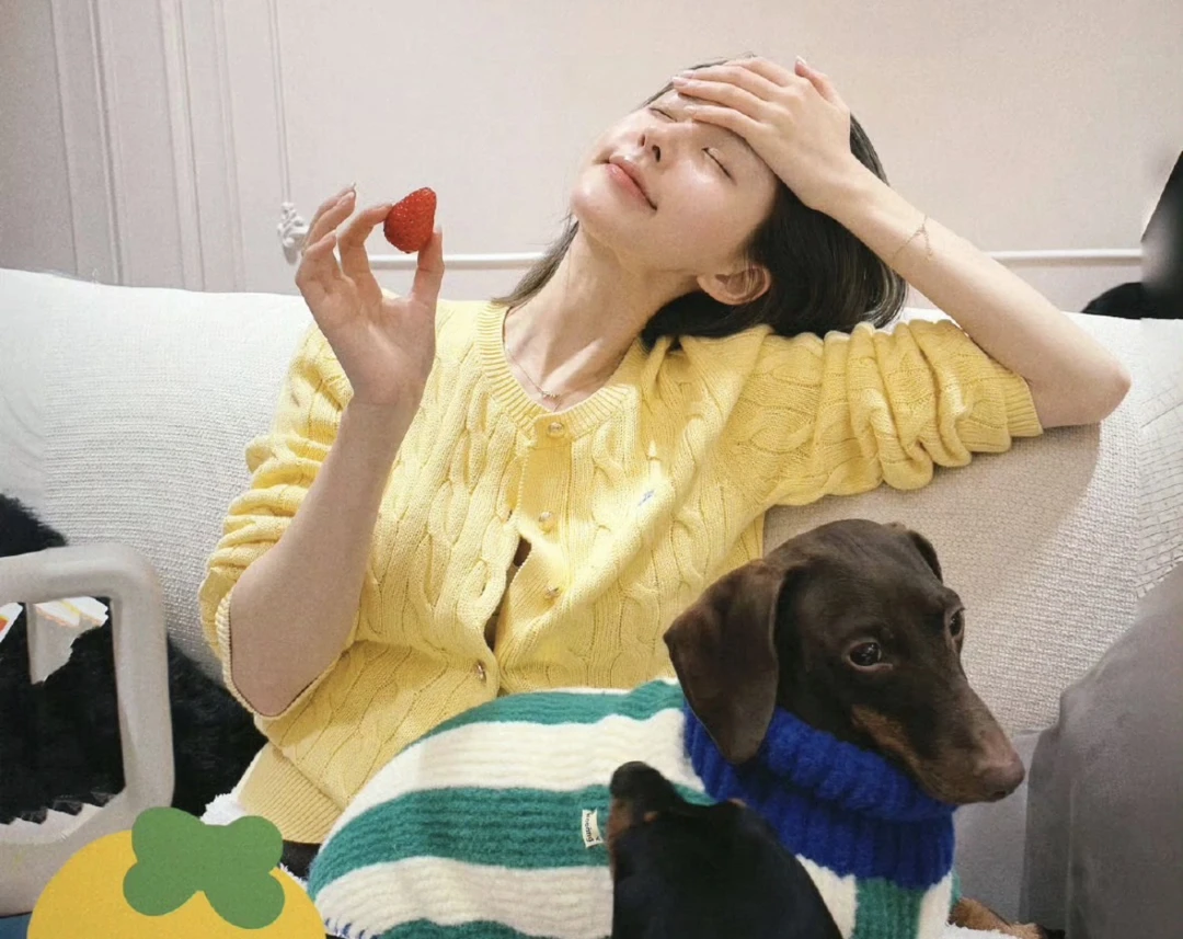 秋冬季保暖经典刺绣魔都千金老钱风纽扣款开衫女神同款