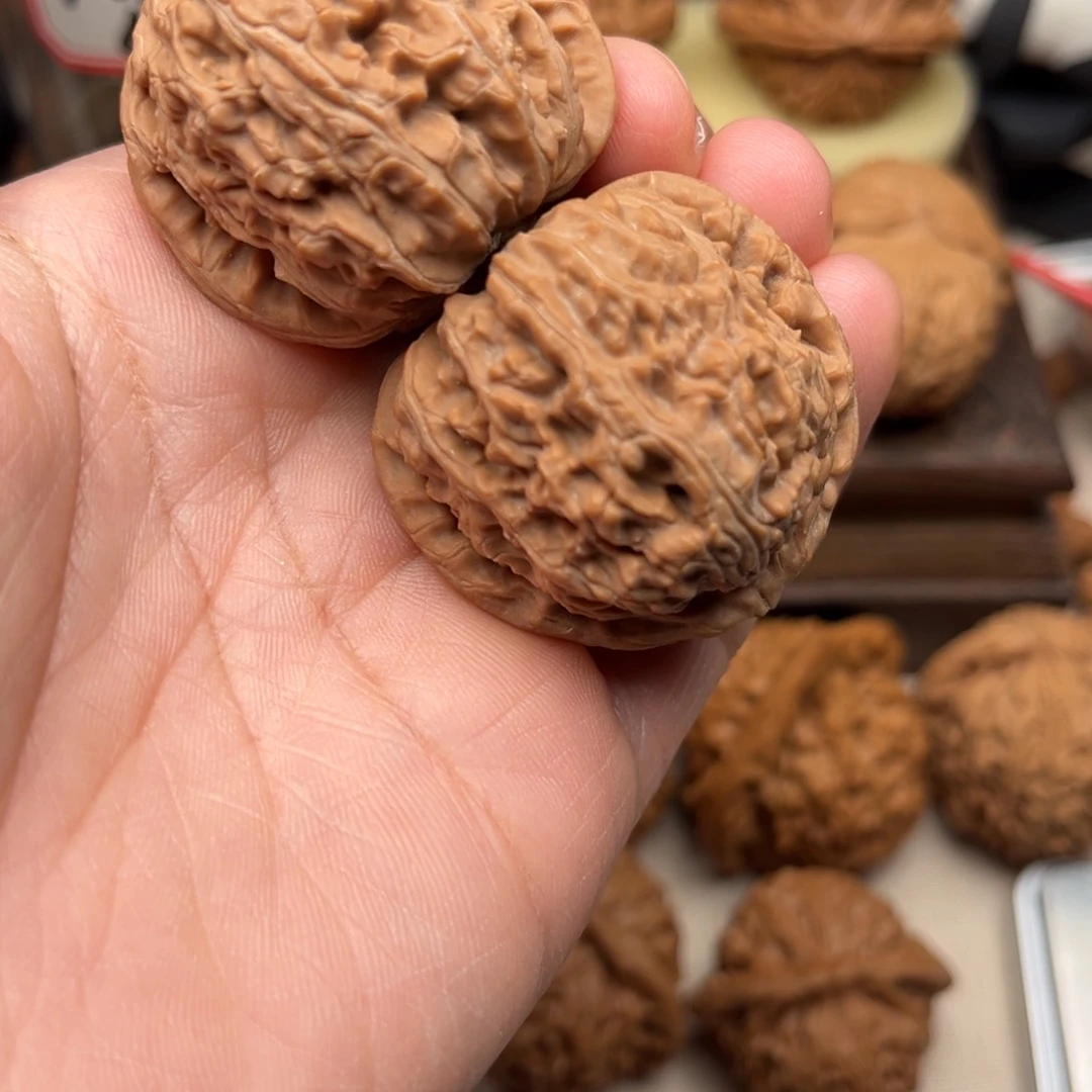 【闪购商品】境文玩核桃手把件38白狮子