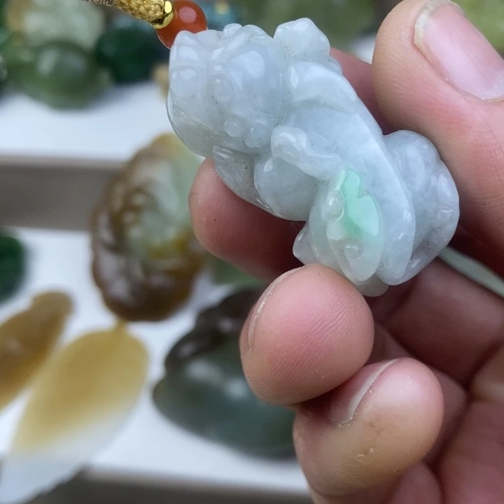 和田玉（糖玉）未镶嵌颈饰