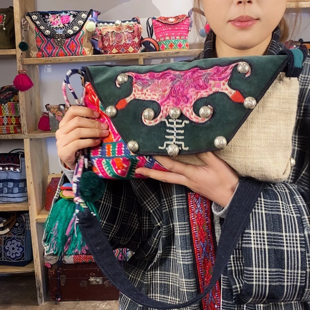 织绣手工制作包包
