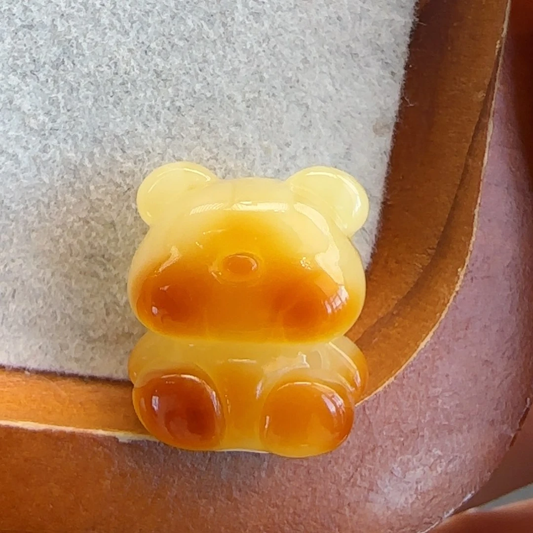 琥珀未镶嵌珠宝奇石左***阳