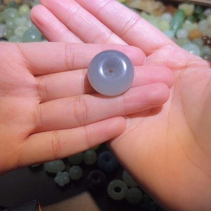 和田玉未镶嵌珠宝半成品