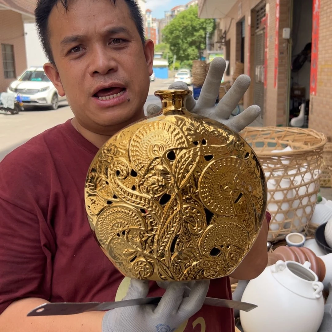摆件62 号高温陶瓷装饰品（部分微瑕）瑕疵