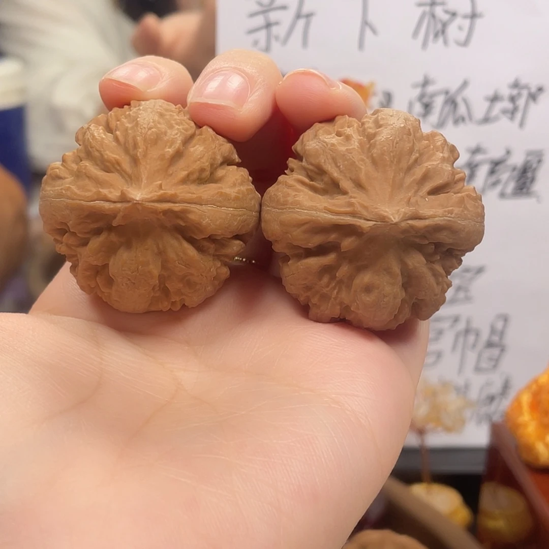 桃核吊坠全品41尺41克霸王龙