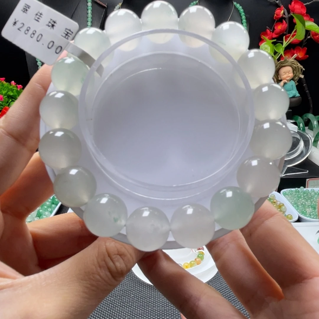 蝴***n石英质玉（非洲翠）未镶嵌手串