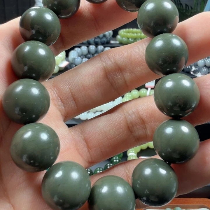 和田玉（糖玉）未镶嵌手链