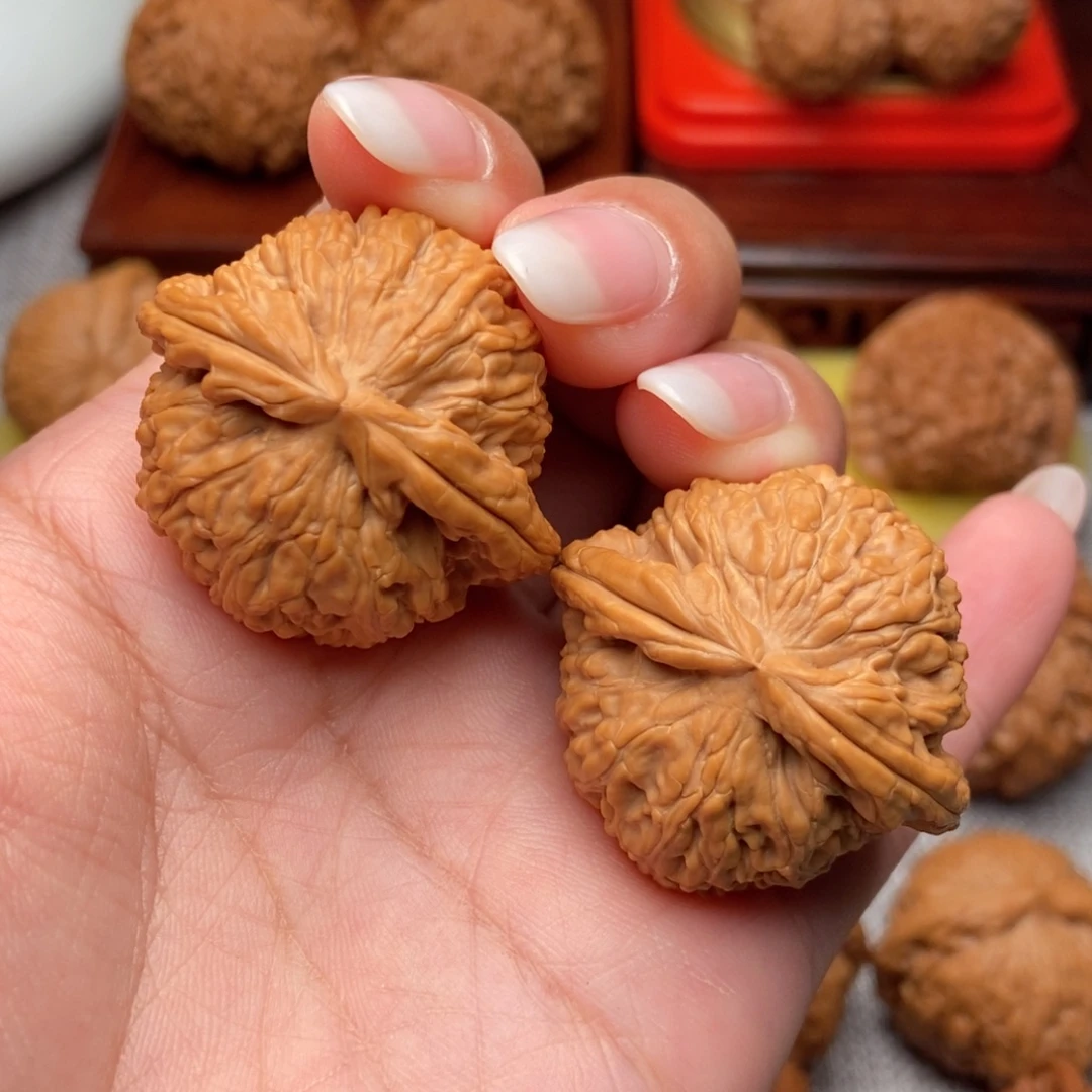 文玩核桃把件球白36全品