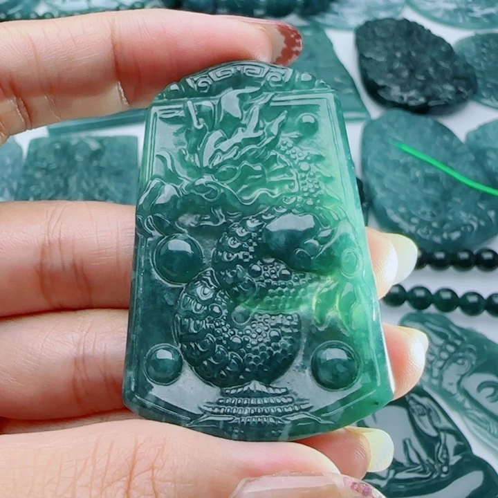 翡翠未镶嵌颈饰多样性发货天然A货翡翠