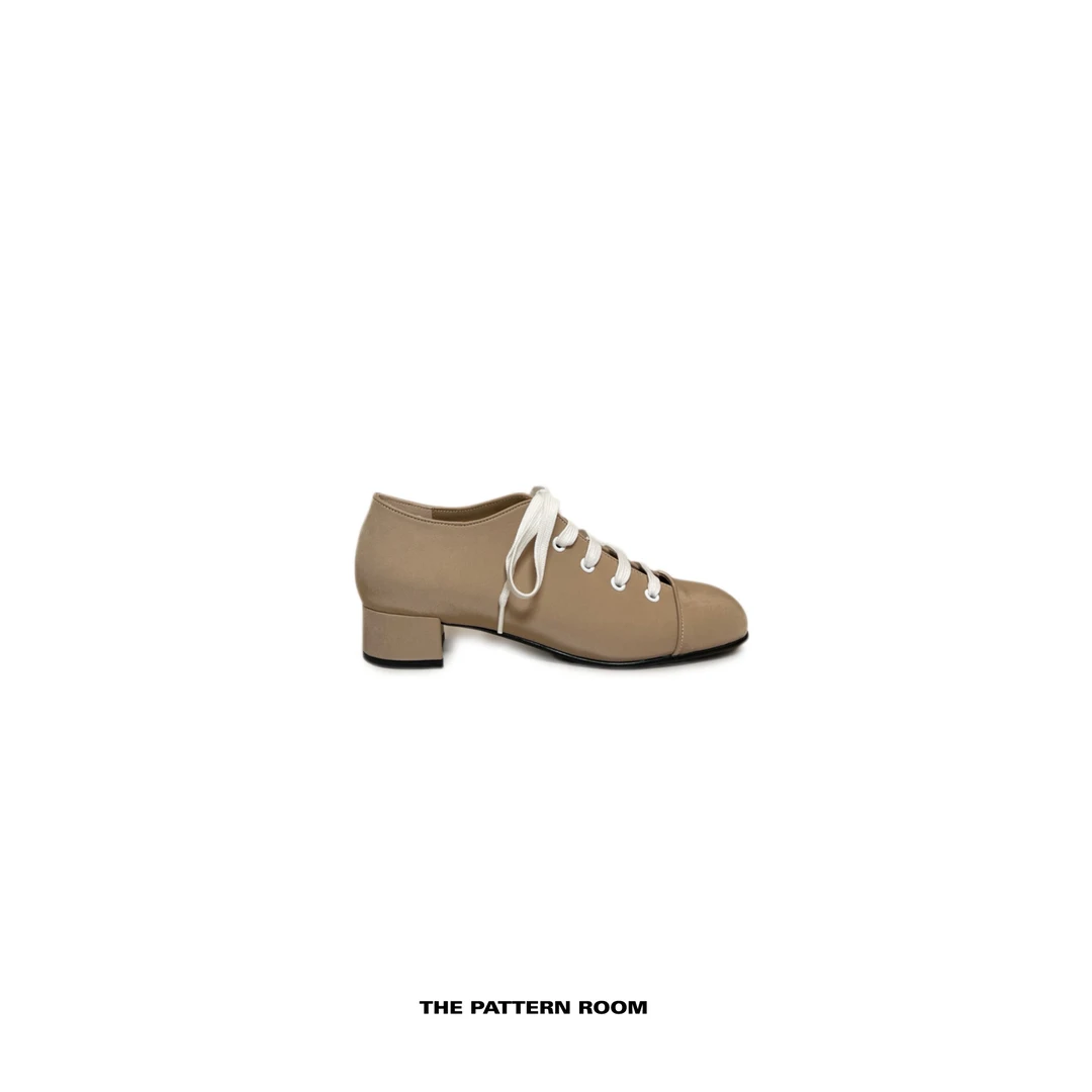 The pattern room | 非常规运动绑绳保龄球高跟鞋