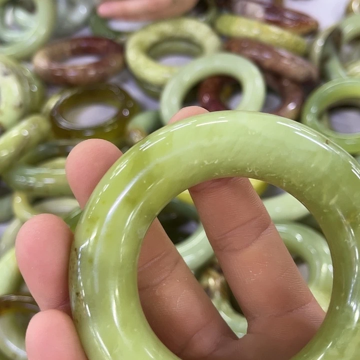 还***拳合金蛇纹石玉手镯