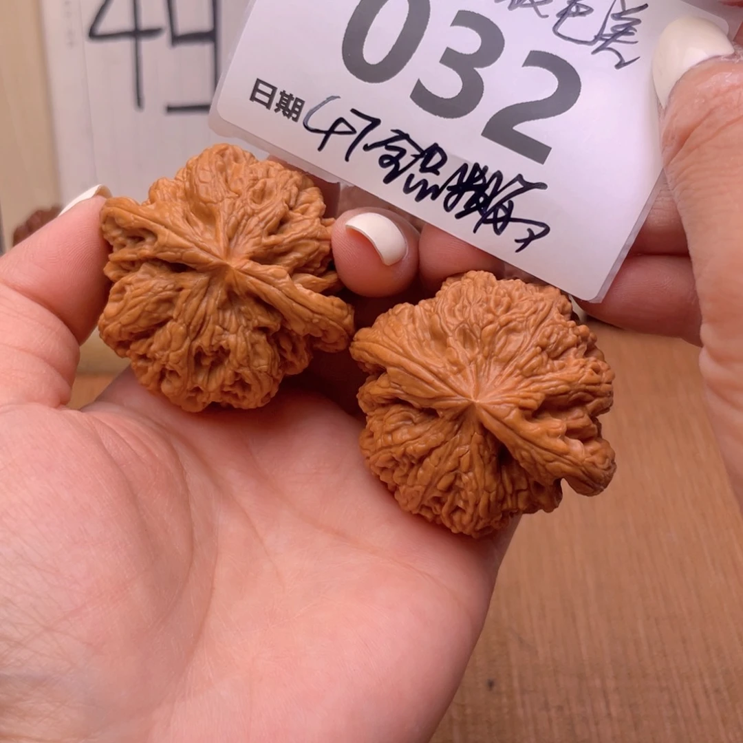 文玩核桃把件32号47全品粗筋轻微色差