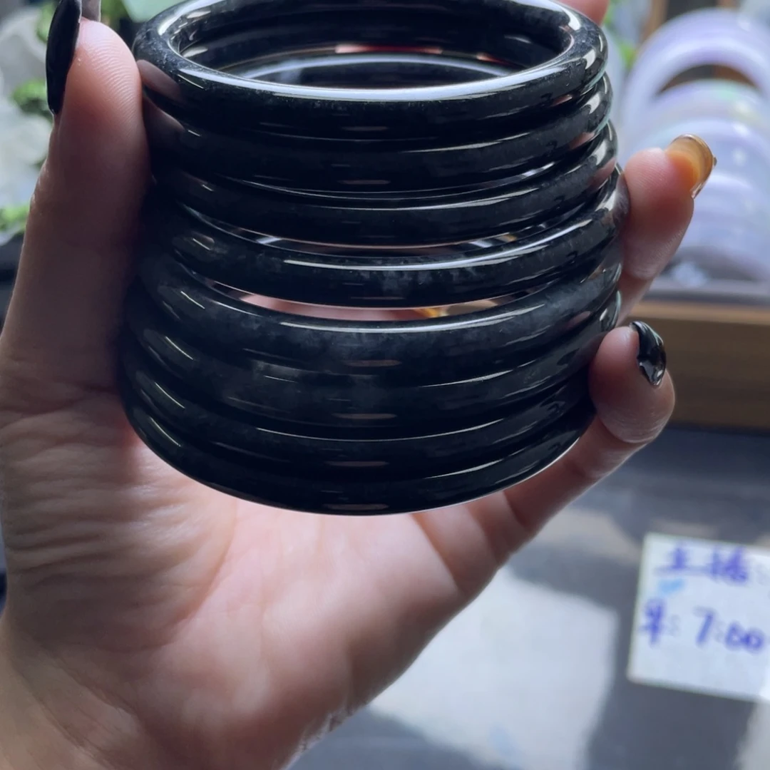 定制翡翠未镶嵌特价翡翠手镯定制