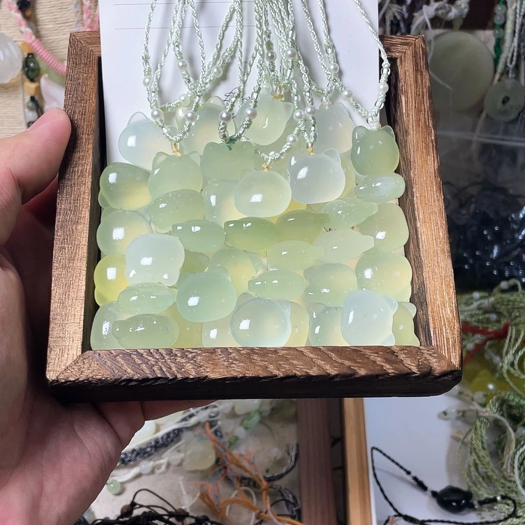 蛇纹石玉合金颈饰