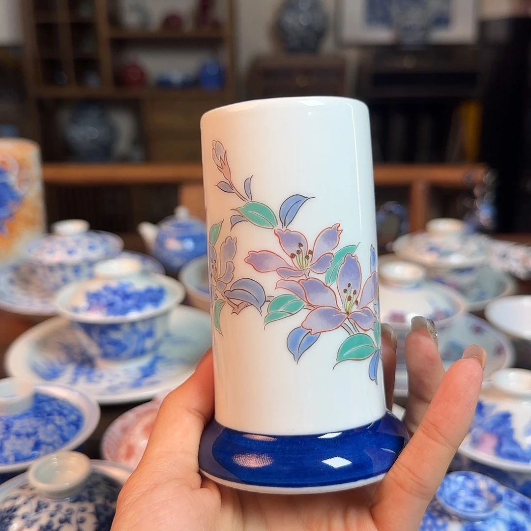 粉彩花卉霁蓝茶筒手绘