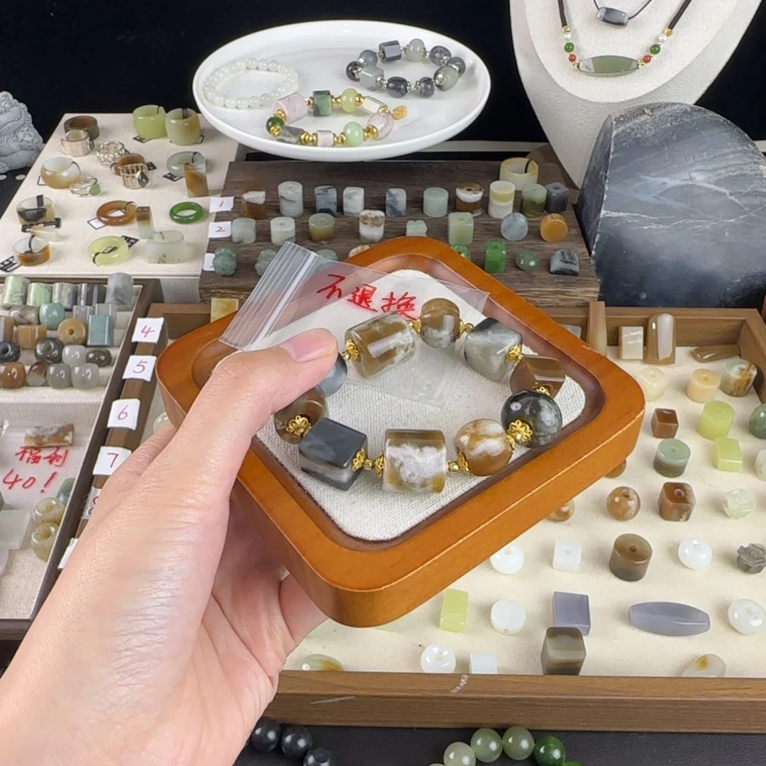 清***味和田玉未镶嵌戒指福利不退换牛扎串