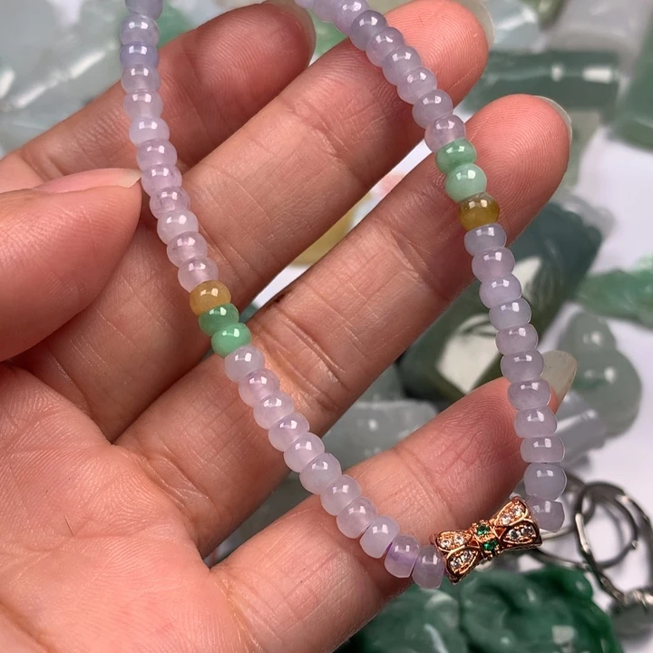 梅***姐翡翠未镶嵌颈饰翡翠