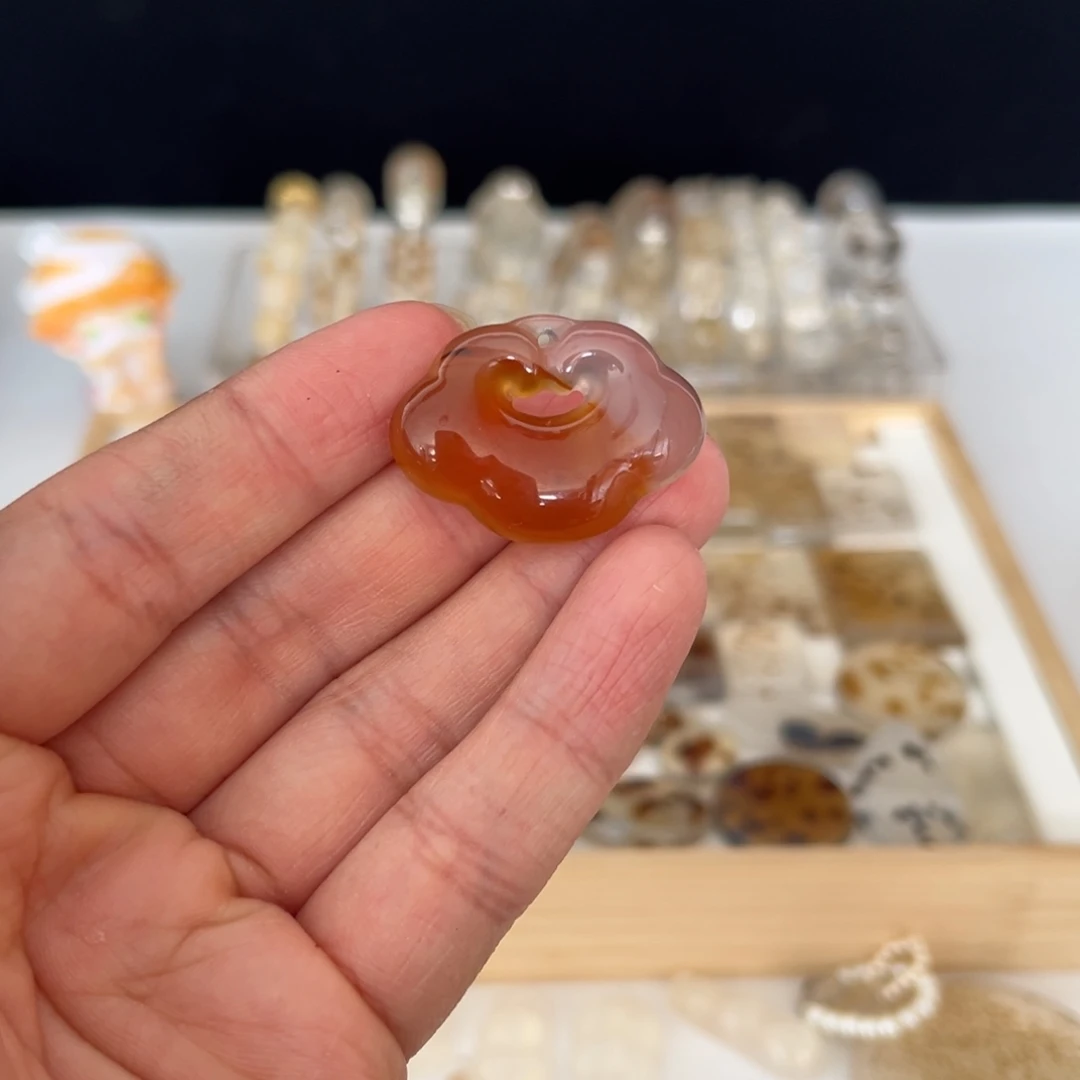 玛瑙/玉髓颈饰未镶嵌
