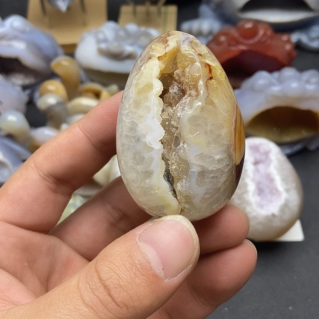 玛瑙/玉髓未镶嵌珠宝奇石