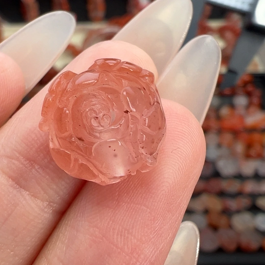 南红玛瑙未镶嵌颈饰牡丹花