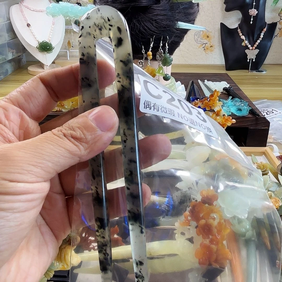 蛇纹石玉发饰合金被****赖