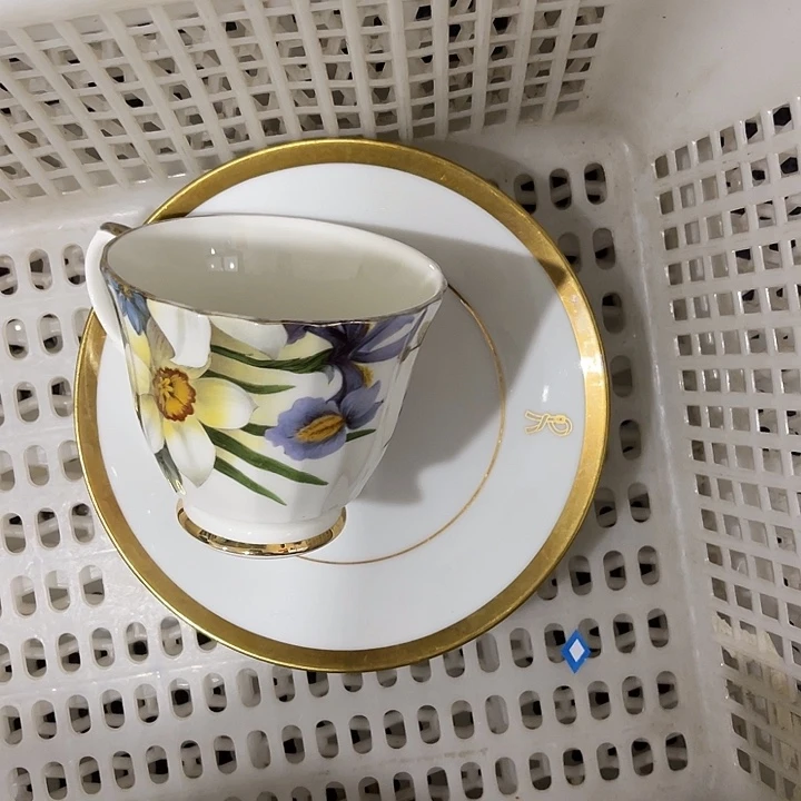 瓷片W****n我在上课一听到她叫我们出去