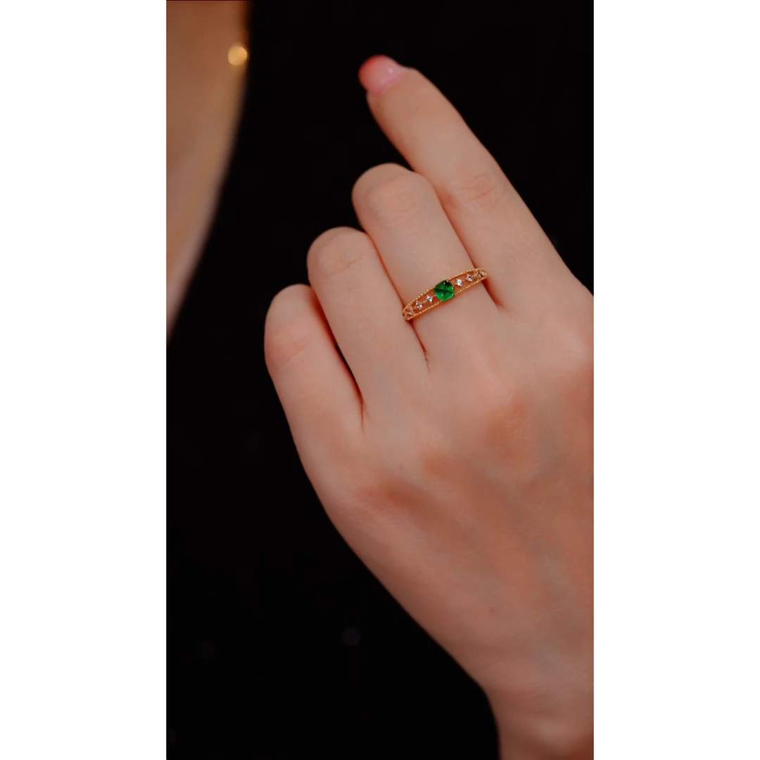 祖母绿戒指18K金镶嵌多样性发@@Q4610