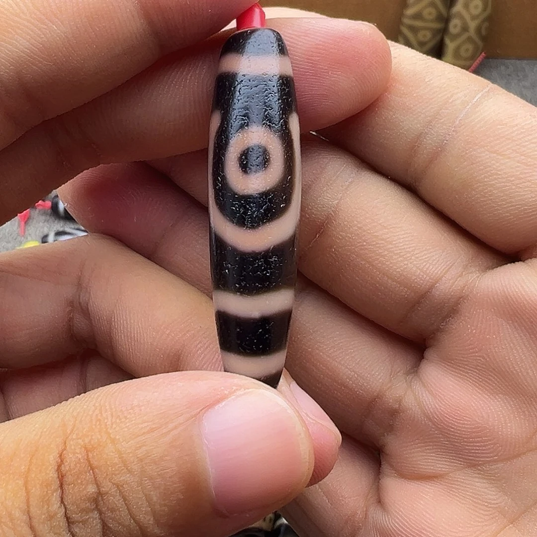 玛瑙/玉髓未镶嵌吊坠(赠链)曲贡妃子笑系列如意二眼天珠