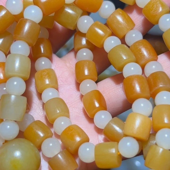 林***语颈饰未镶嵌和田玉