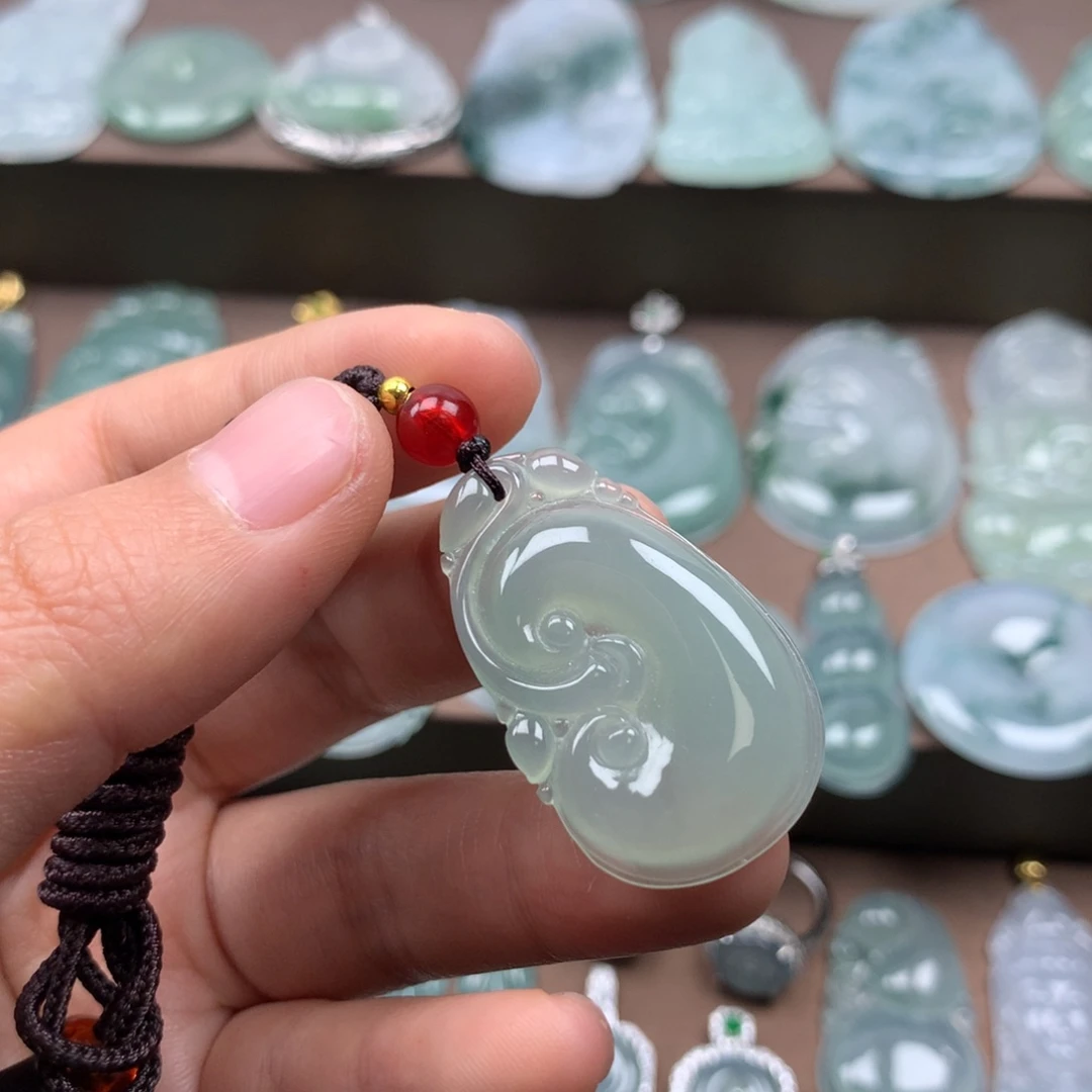 颈饰未镶嵌翡翠天然翡翠