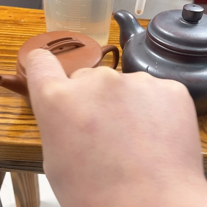紫砂茶壶处理两把