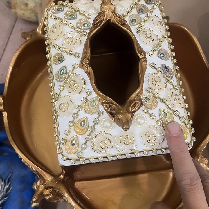 瓷片瑕。。。。。。。。。。。。。