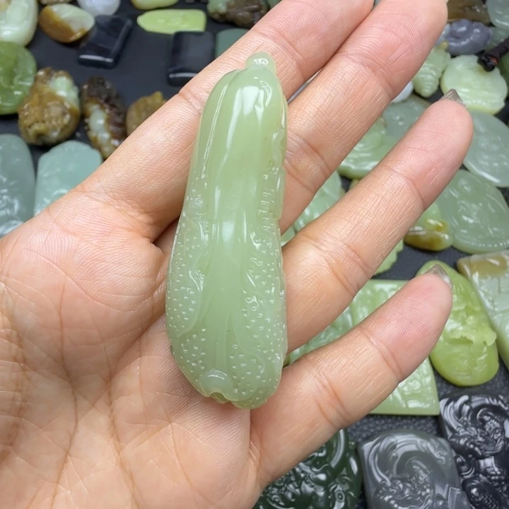 和田玉未镶嵌珠宝奇石