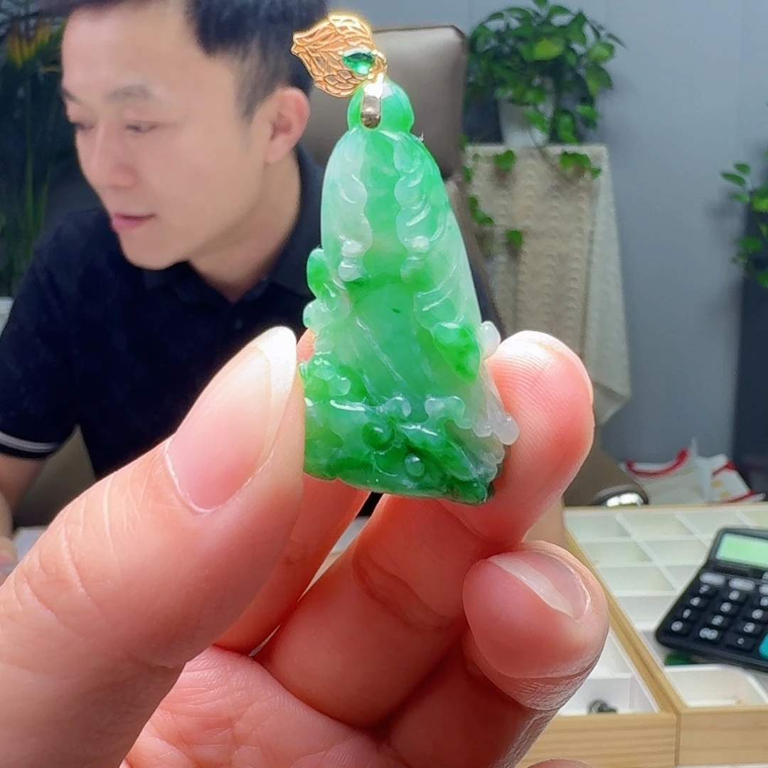 翡翠18K金镶嵌吊坠(不含链)天然