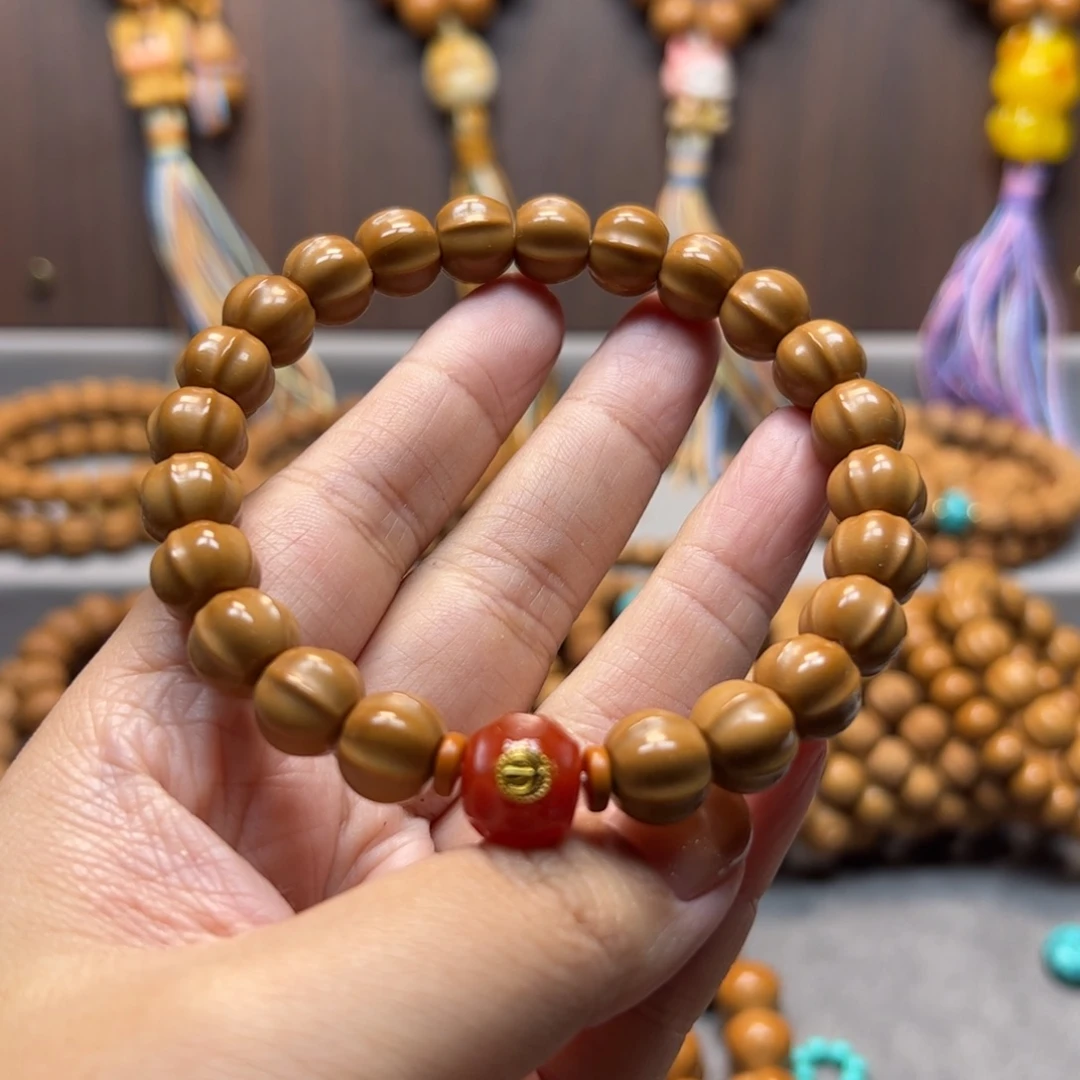 猴头核桃手串10.8四花鲨鱼