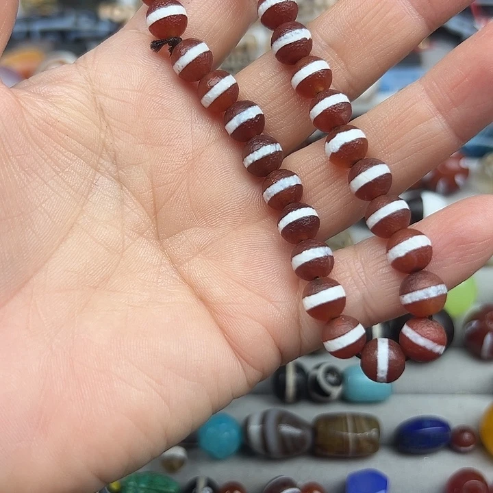 排***三玛瑙/玉髓未镶嵌颈饰
