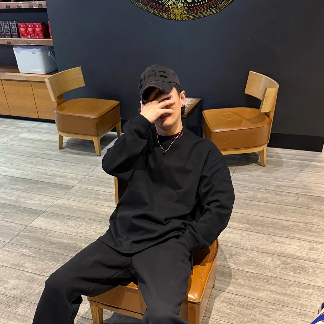 宽松【领口刺绣海王星长袖】男女同款D28094