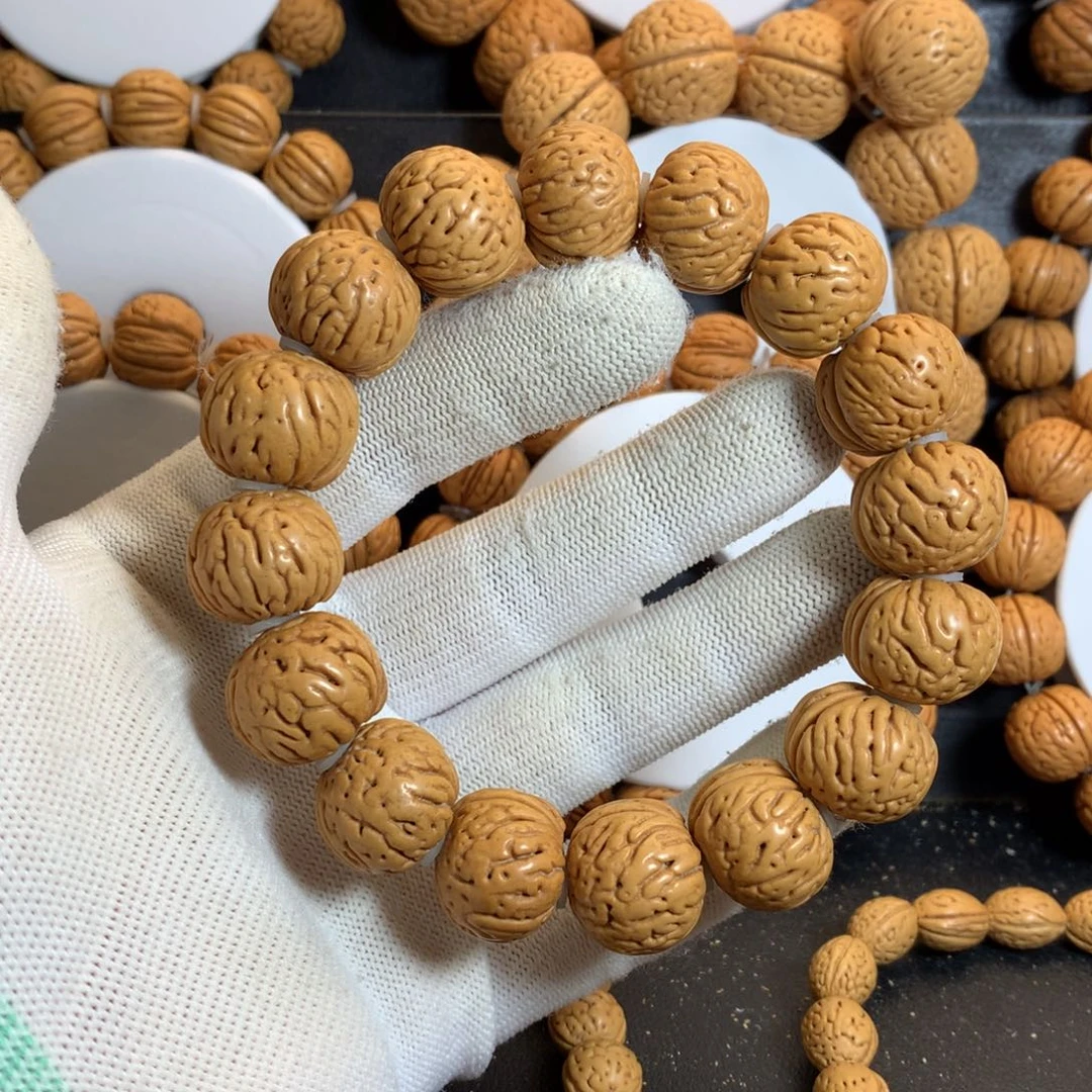 至***真桃核手串18一号金豆