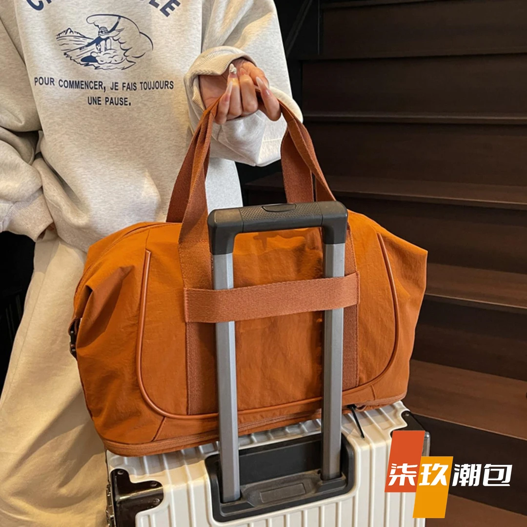 柒玖2025新款可扩容旅行包大容量短途旅游收纳行李手提轻便斜挎包