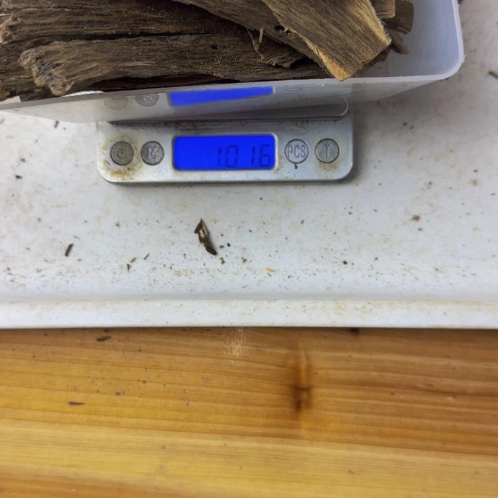 沉香碎屑沉香100克