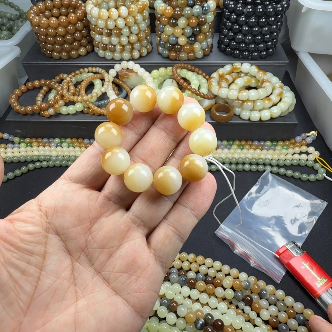 小***麦和田玉未镶嵌手链