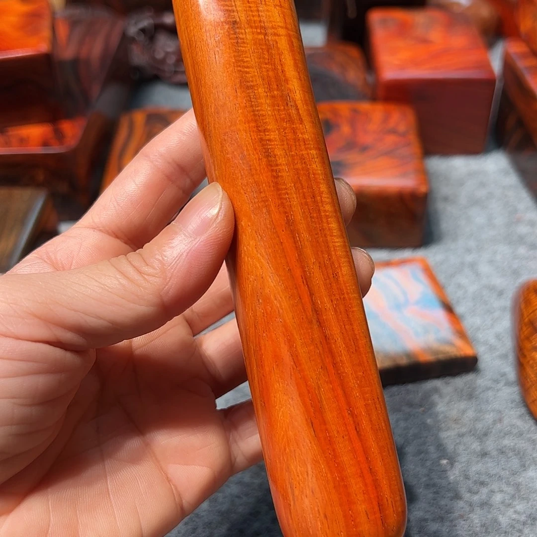 交趾黄檀（大红酸枝）金**唐