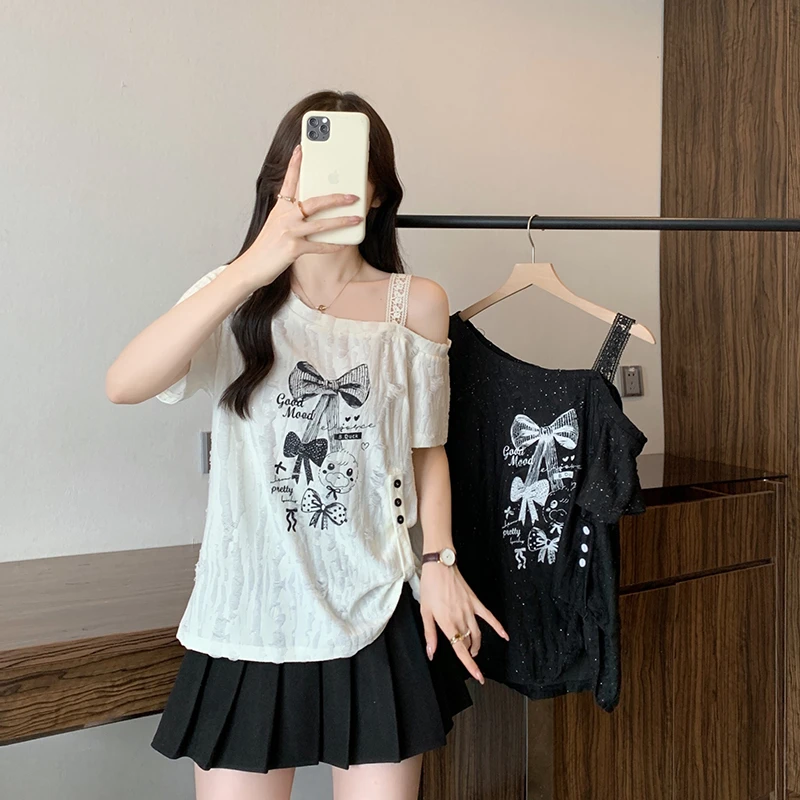 2025夏装新款胖mm大码女甜美别致破洞卡通印花露肩短袖T恤A2026